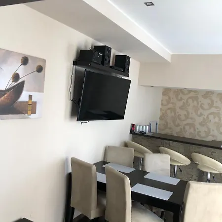 Safran Lux דירה *