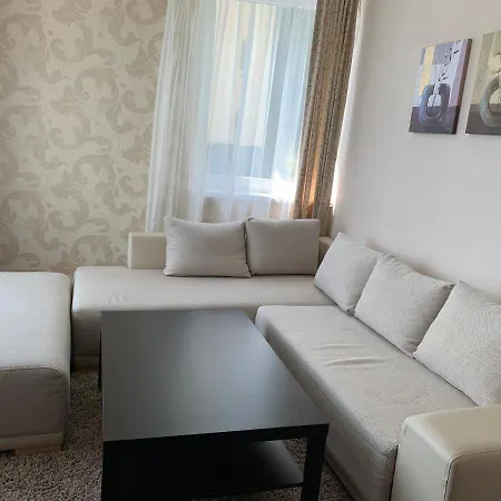 Safran Lux דירה *